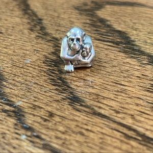 Pandora mommy gorilla and baby charm